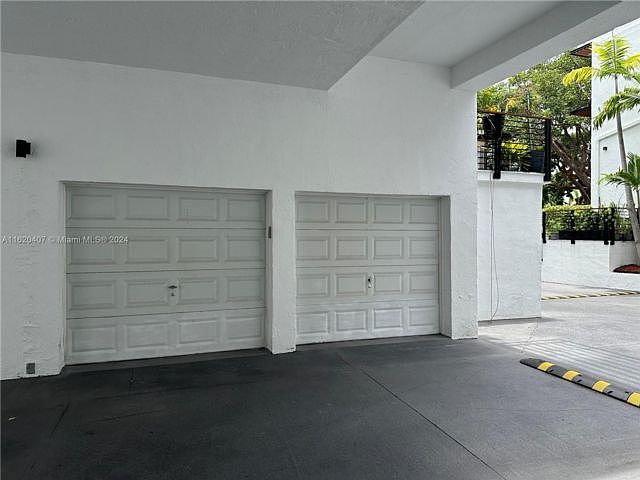 2nd image of 115 E Enid Dr #7