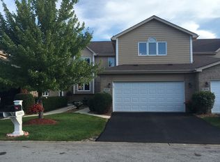 8029 Enclave Ln, Tinley Park, IL 60487