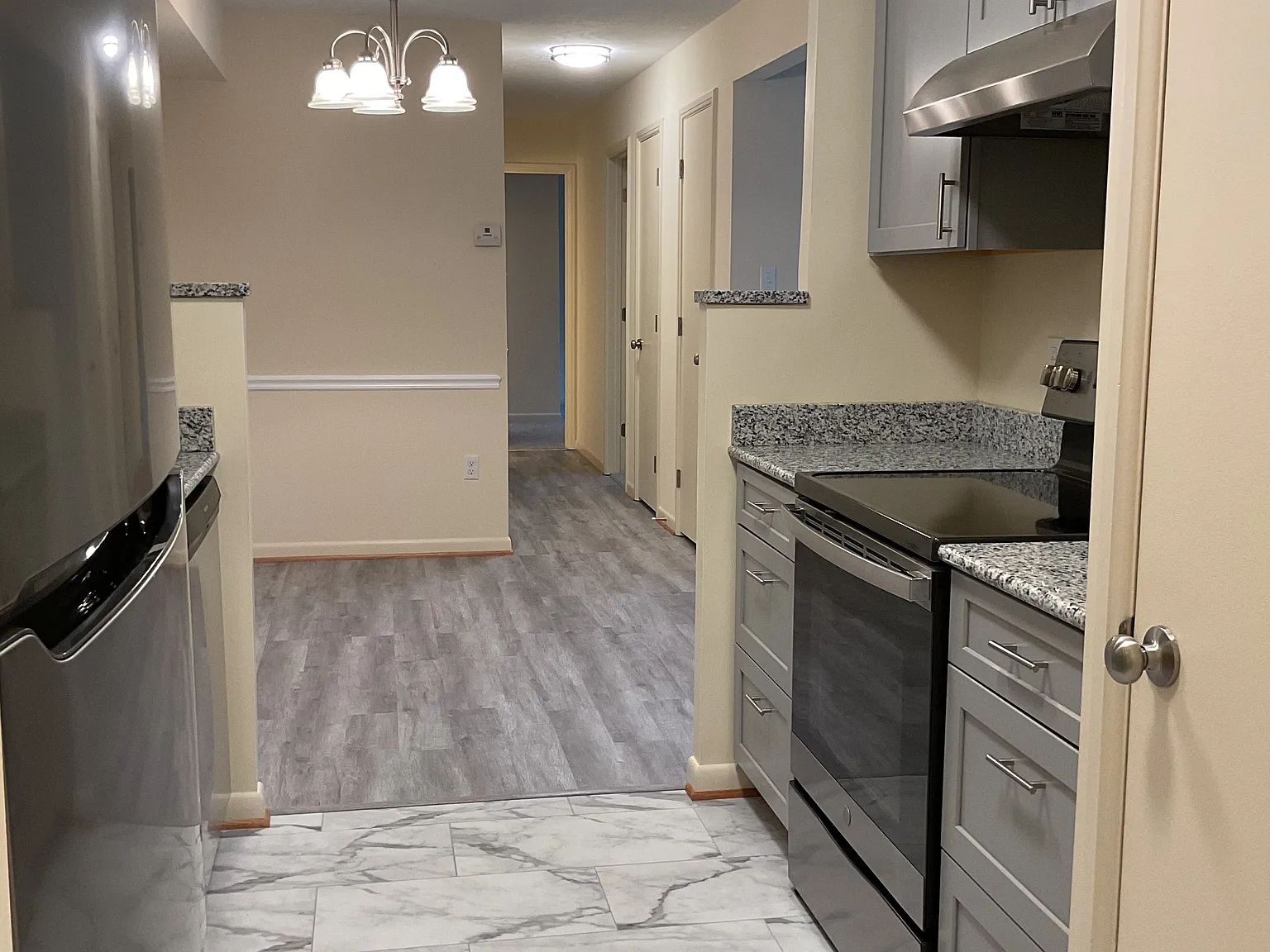 2 bed, 1170 sqft, $1,695 — Photo 1