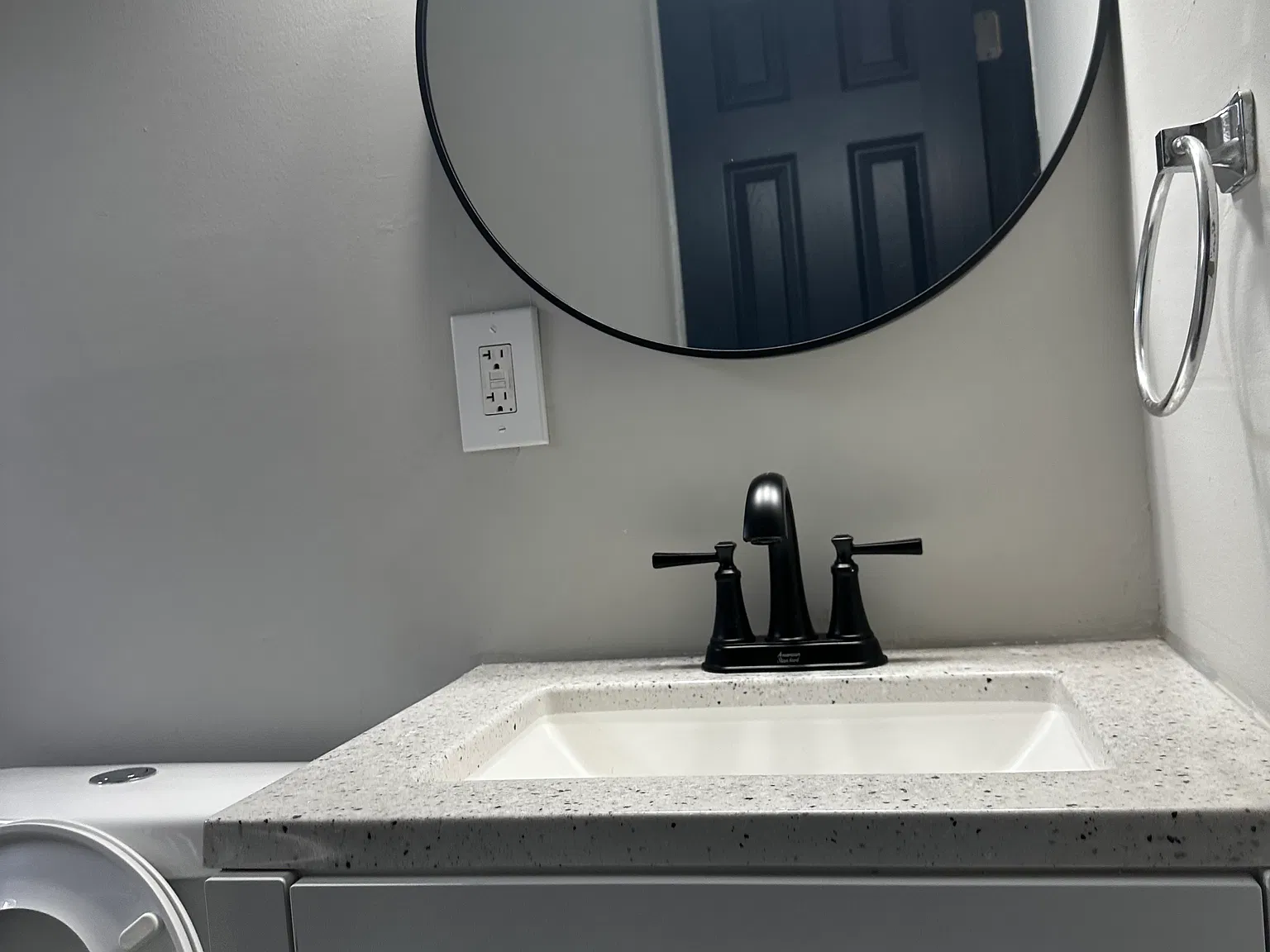 1 bed, 900 sqft, $950 — Photo 2