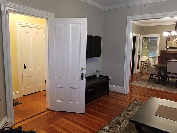 2nd image of 297 Highland Ave #1