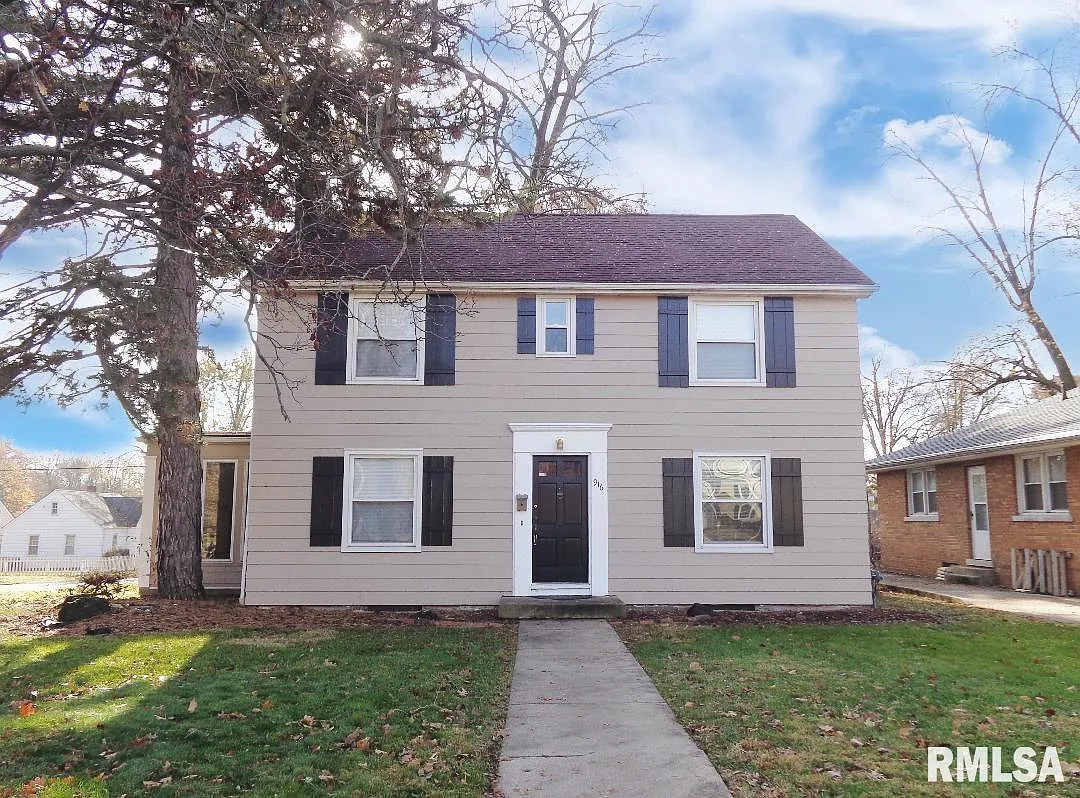 916 E Seneca Pl photo 1