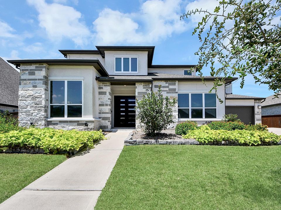 1st image of 9806 Wright Dr