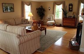 2nd image of 16 High Meadow Farm Ln