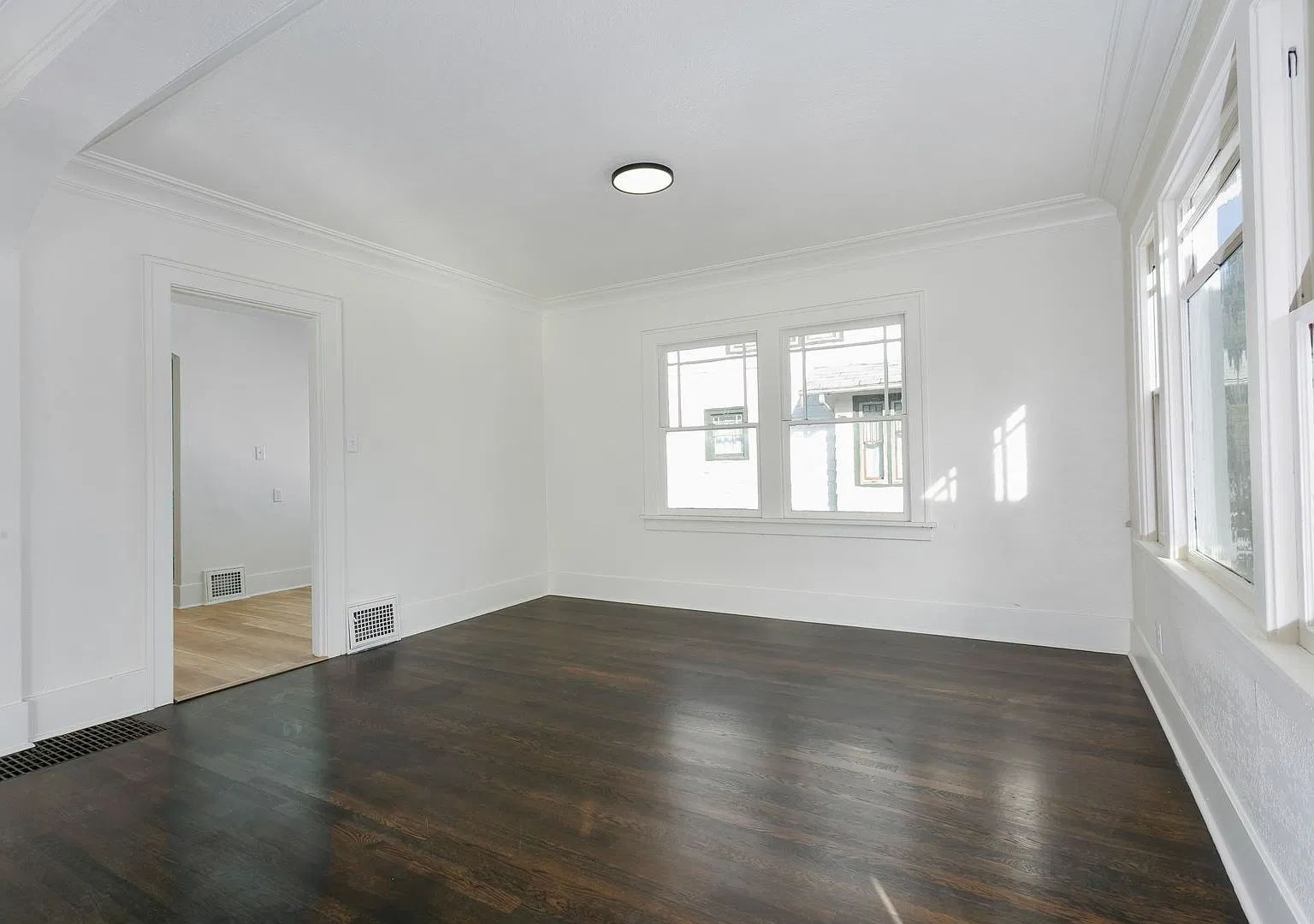 511 S 35th St — Photo 3