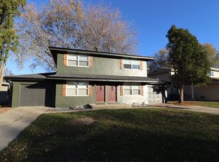 802 N Hawthorne Dr, Appleton, WI 54915