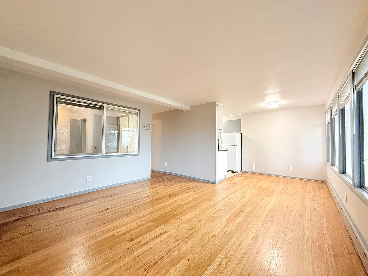 Building Photo - 4740 22nd Ave NE