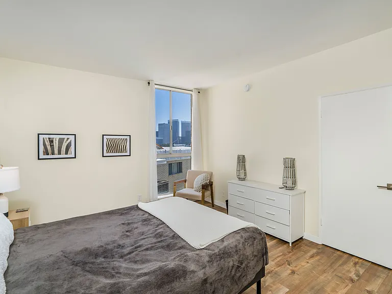 1378 S Beverly Blvd #404 — Photo 10