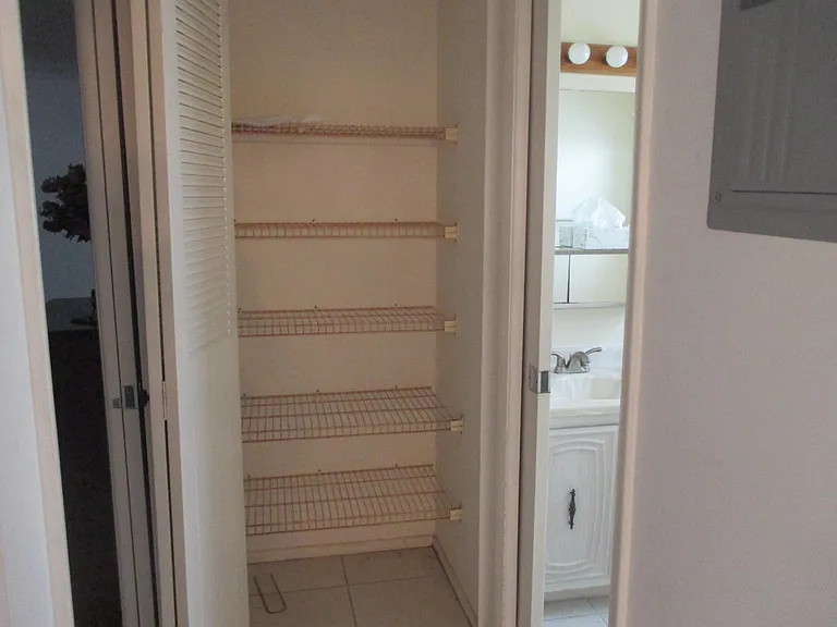 2715 Emory Dr E #C — Photo 11