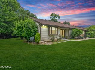 70 Overlook Way UNIT A, Manalapan, NJ