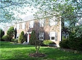 4 Spring Ct, Washington Crossing, PA 18977