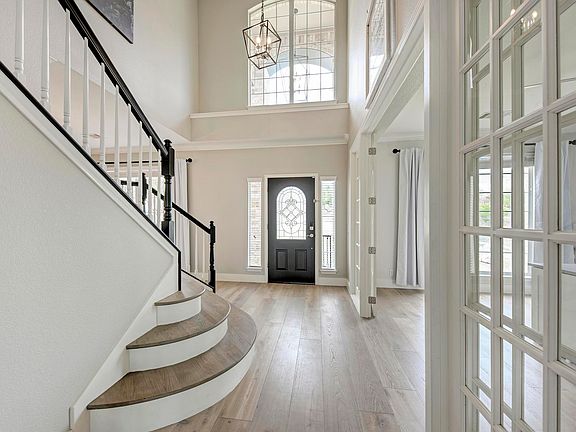 Entry Foyer
