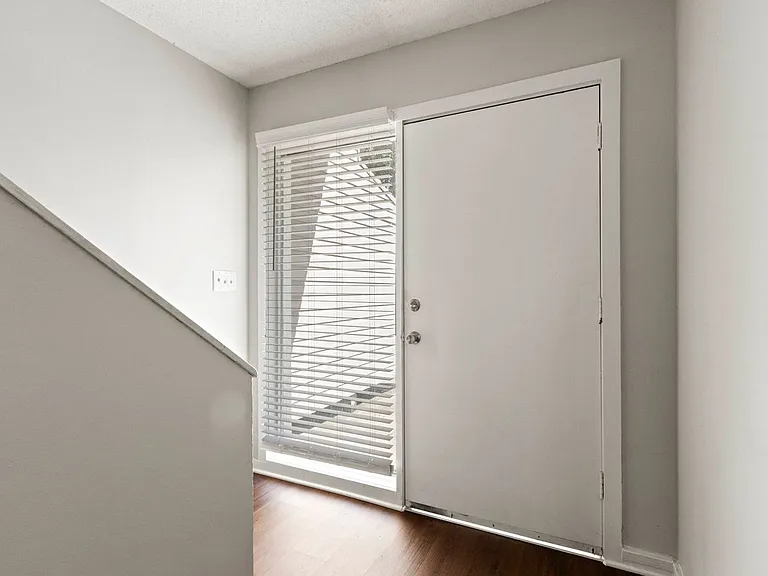 Hampton Harbor Townhomes — Photo 32