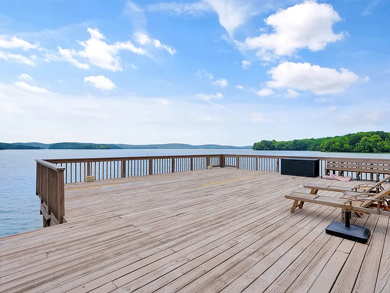 135 Nancy Point — Photo 40