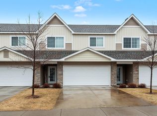 8574 Gateway Cir, Monticello, MN 55362