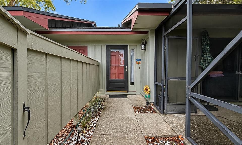 1st image of 3914 NW CINNAMON TREE CIRCLE