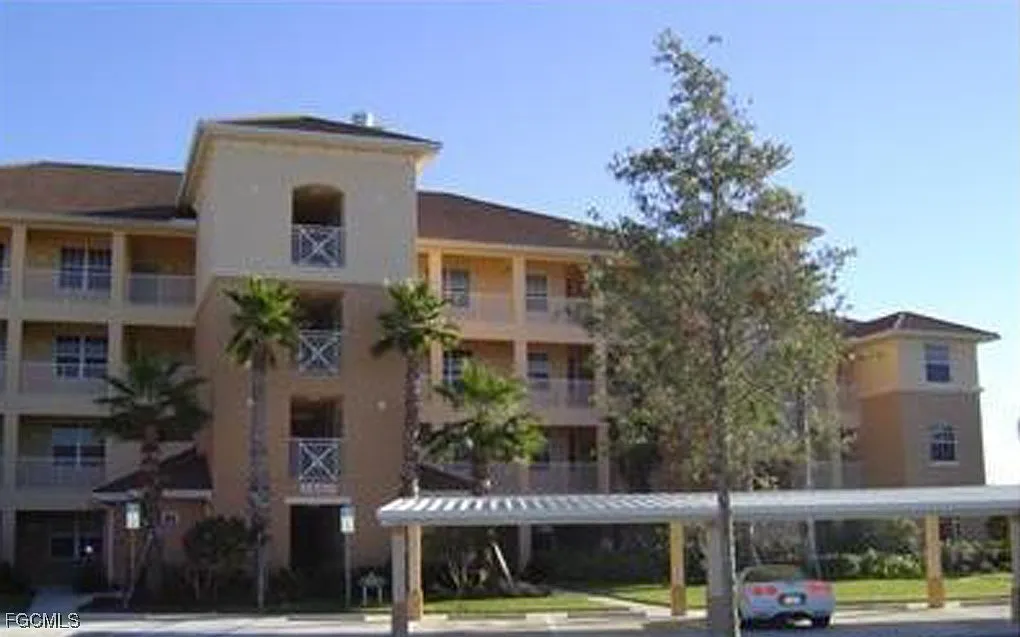 2 bed, 2.0 bath, 1245 sqft, $4,900 — Photo 1