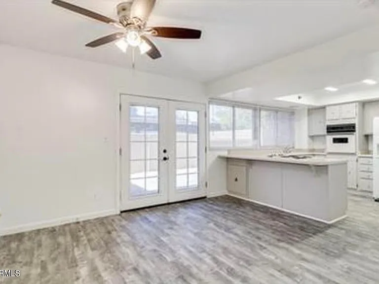 1728 E Ellis Dr — Photo 6