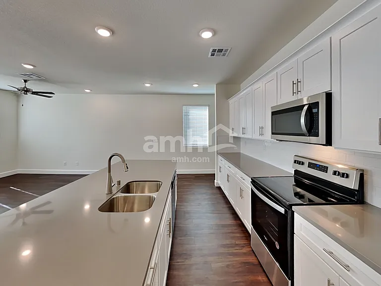 567 Lotus Land Ave — Photo 4