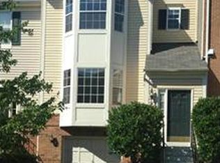 6913 Kerrywood Cir, Centreville, VA 20121