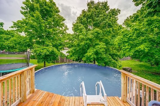 3rd image of 100 Buena Vista Ct
