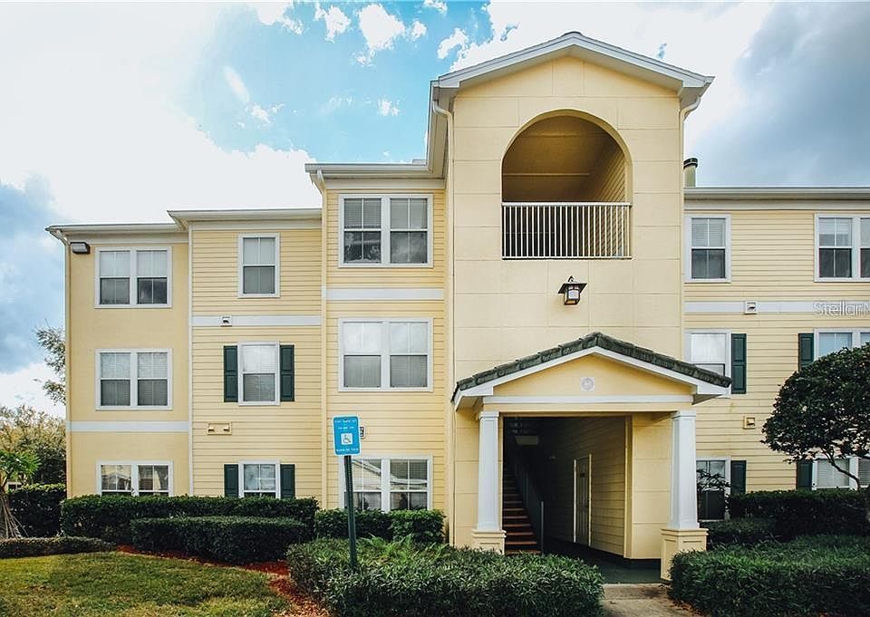 1st image of 18302 Bridle Club Dr #18302