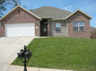 451 Asboth Dr, Centerton, AR 72719