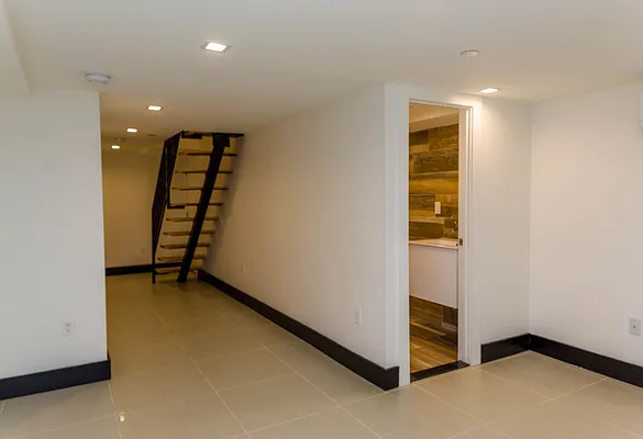 Rented by Nooklyn NYC LLC | media 41