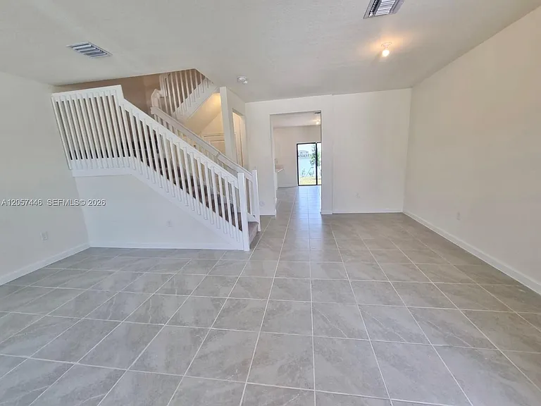 3412 W 114th Ter — Photo 11