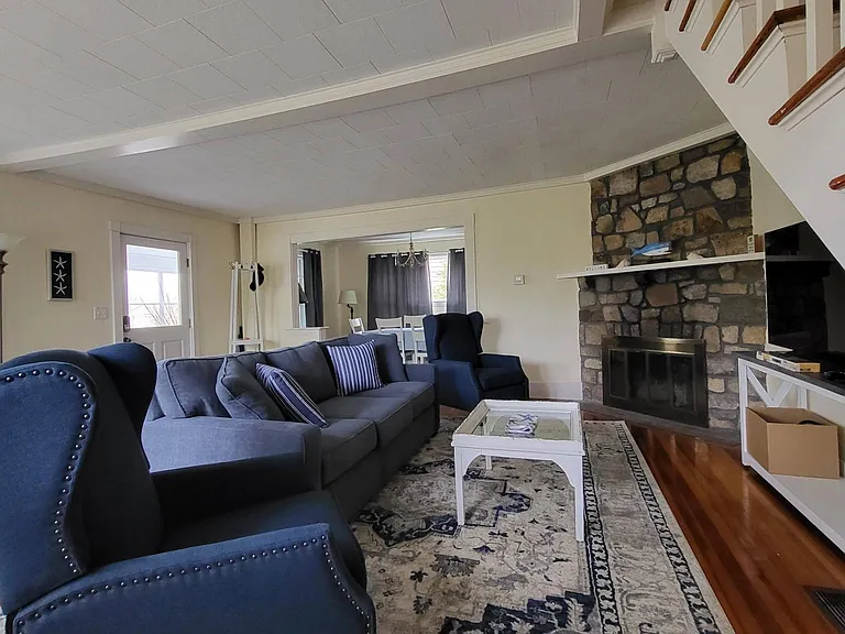 61 Ledge Rd — Photo 8