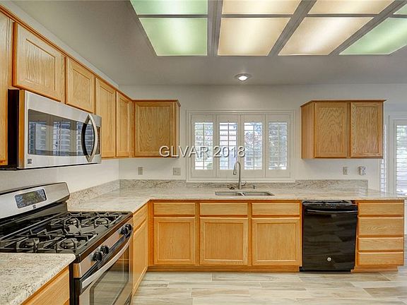 5th image of 2608 Desert Glen Dr