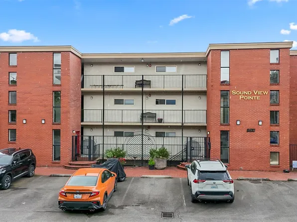 1723 13th Avenue S #102, Seattle, WA 98144