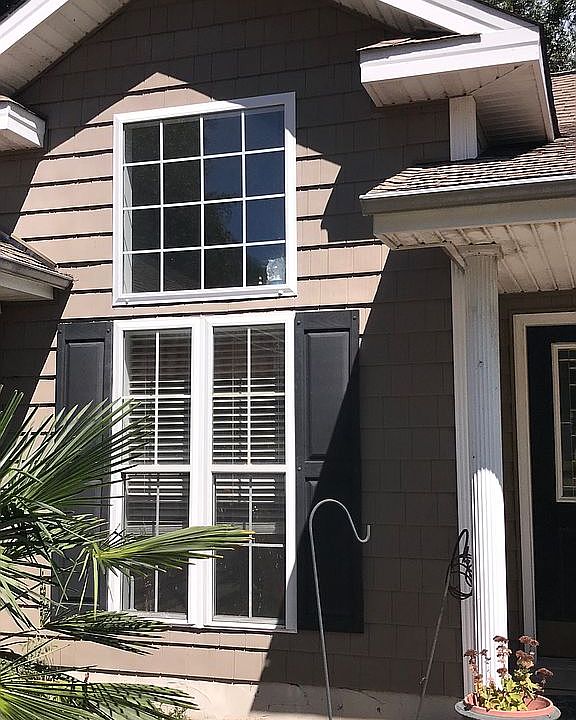 Large front window offers a 