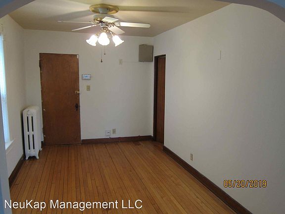 4th image of 901 E Clarke St #A