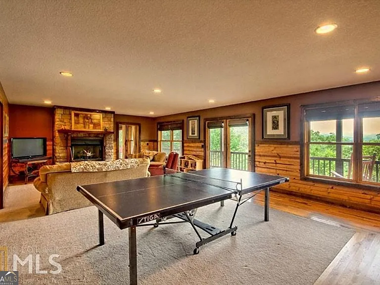 100 Corinth Ln — Photo 21