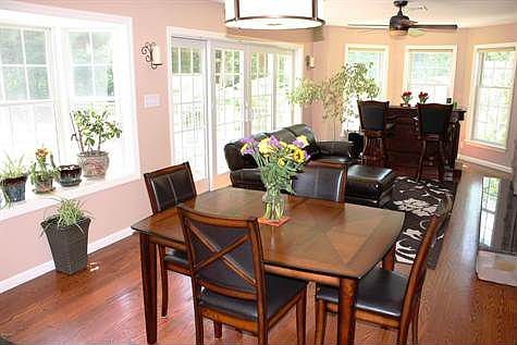 kitchen dining area crimson lane