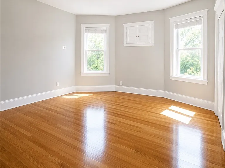 102 Saxton St #3 — Photo 3
