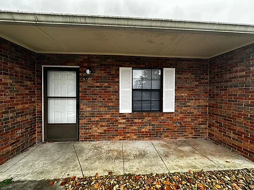 3404 Maple Ave Photo 1
