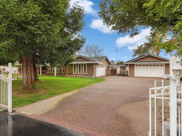 17711 Kennison Ln, Lodi, CA 95240