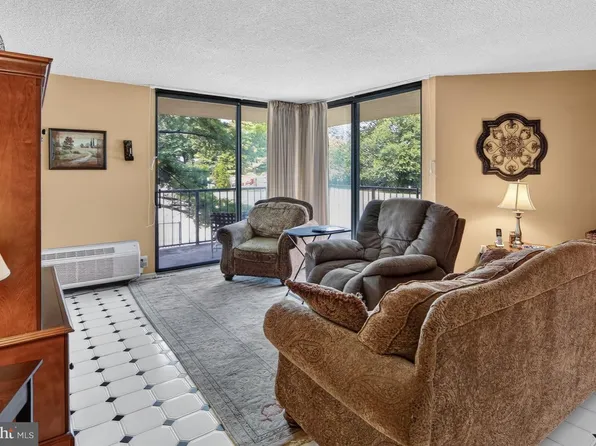 666 W Germantown Pike APT 1212, Plymouth Meeting, PA 19462