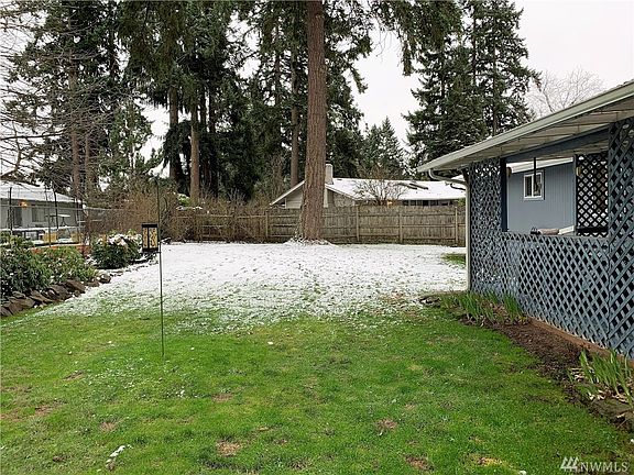 3rd image of 1725 165th Street Ct E
