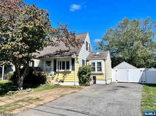 92 Burnside Pl, Haskell, NJ 07420