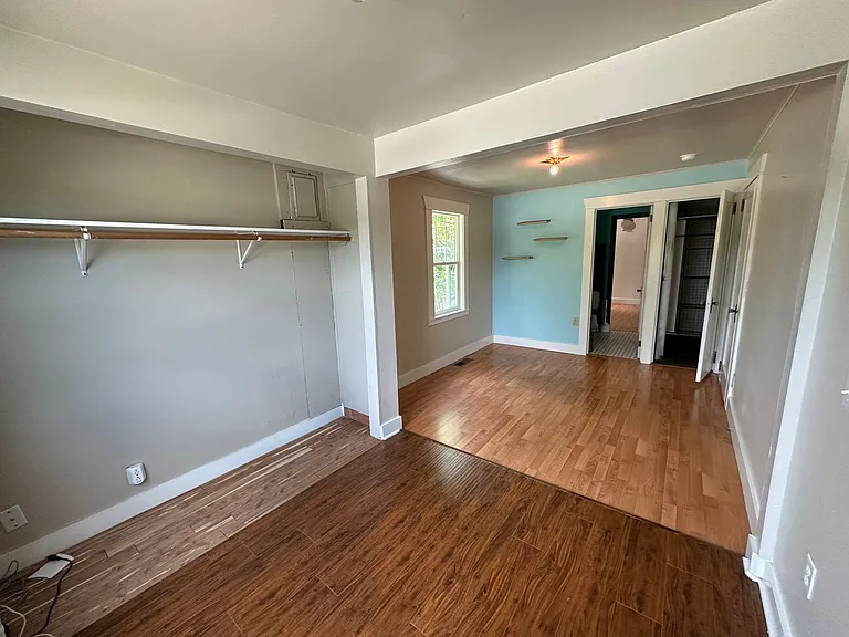 665 S Auburn St — Photo 9