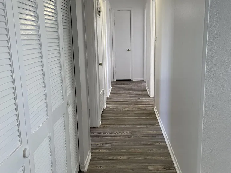 60 Barbados Dr — Photo 8