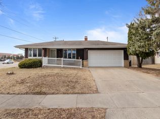 723 S Westfield St, Oshkosh, WI 54902