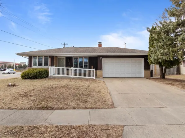 723 S Westfield St, Oshkosh, WI 54902