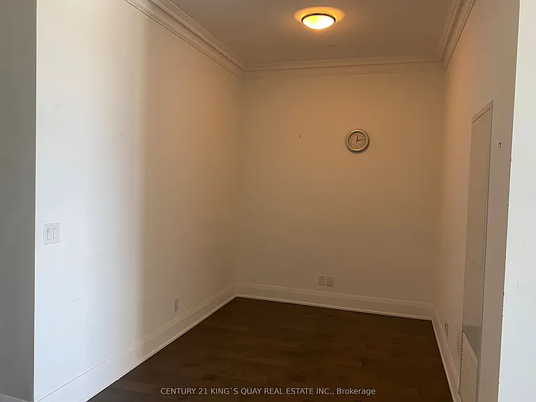 28 Uptown Dr #Penthouse 10 — Photo 5