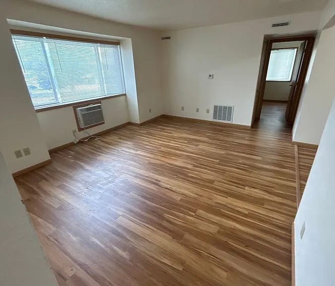 225 Ash St #20 — Photo 3