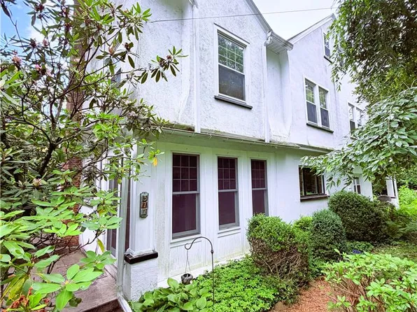 377 Shawnee Dr, Easton, PA 18042