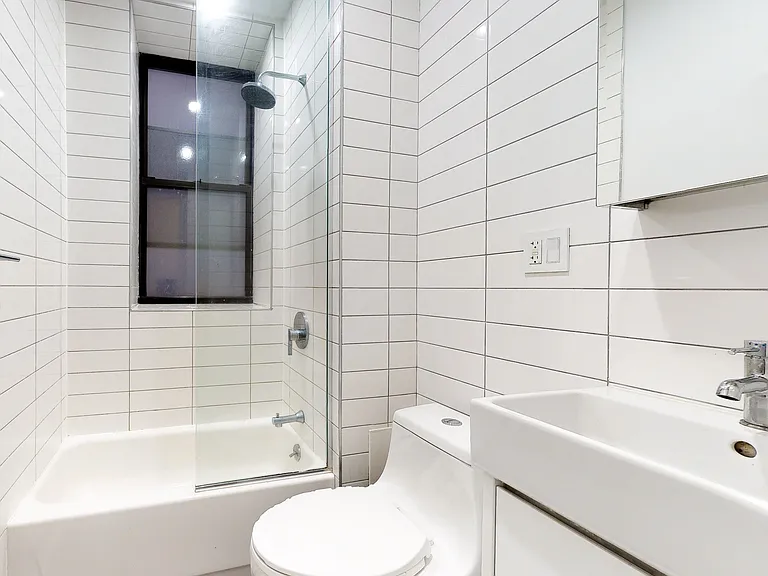 475 Central Park W #1F — Photo 7